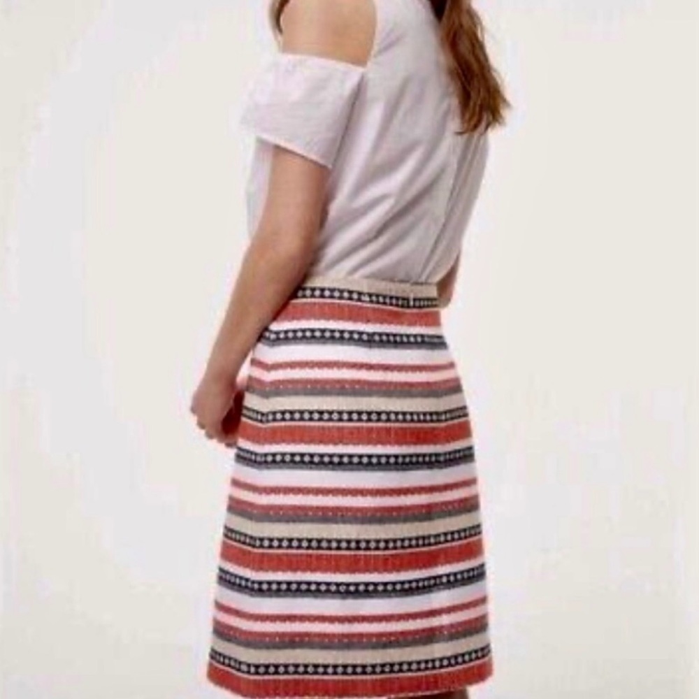 ❤️2/$15 or 3/$21❤️NWT Loft Striped Print Skirt, Size 10